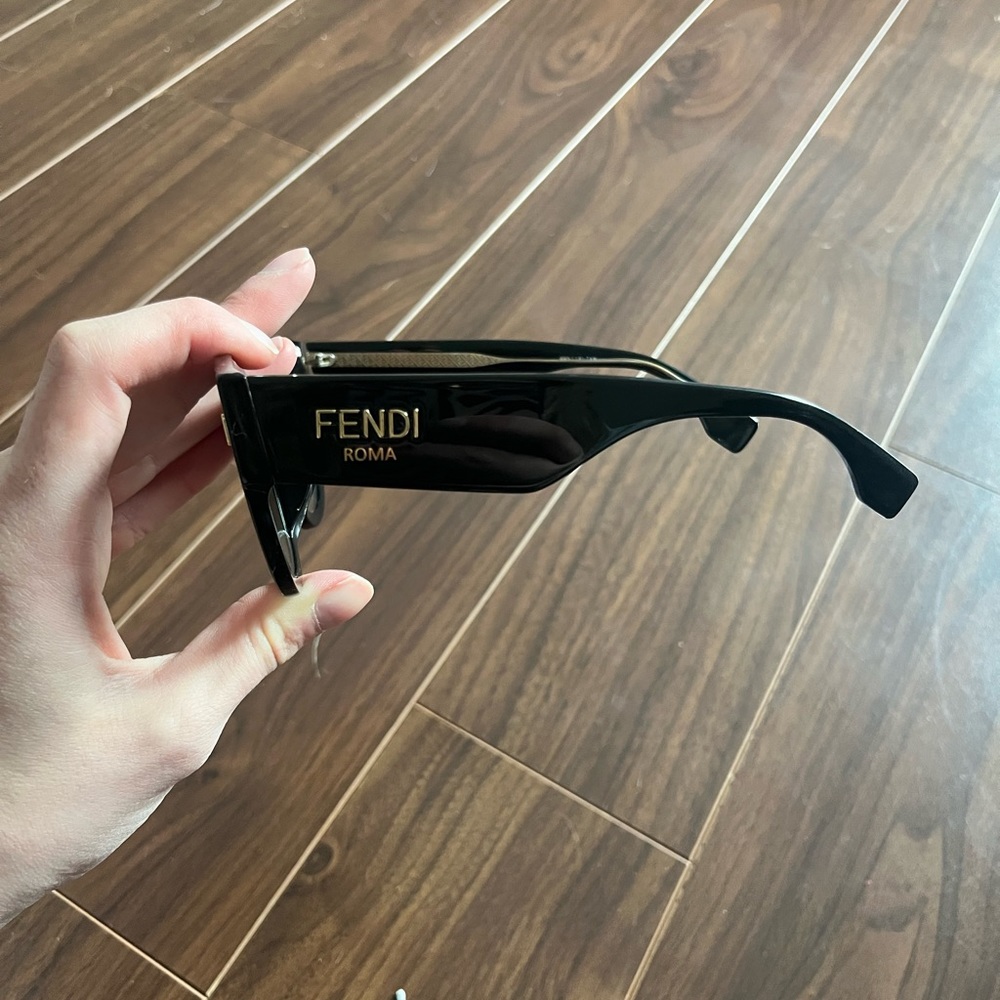 Fendi Roma Sunglasses - Picture 10 of 12